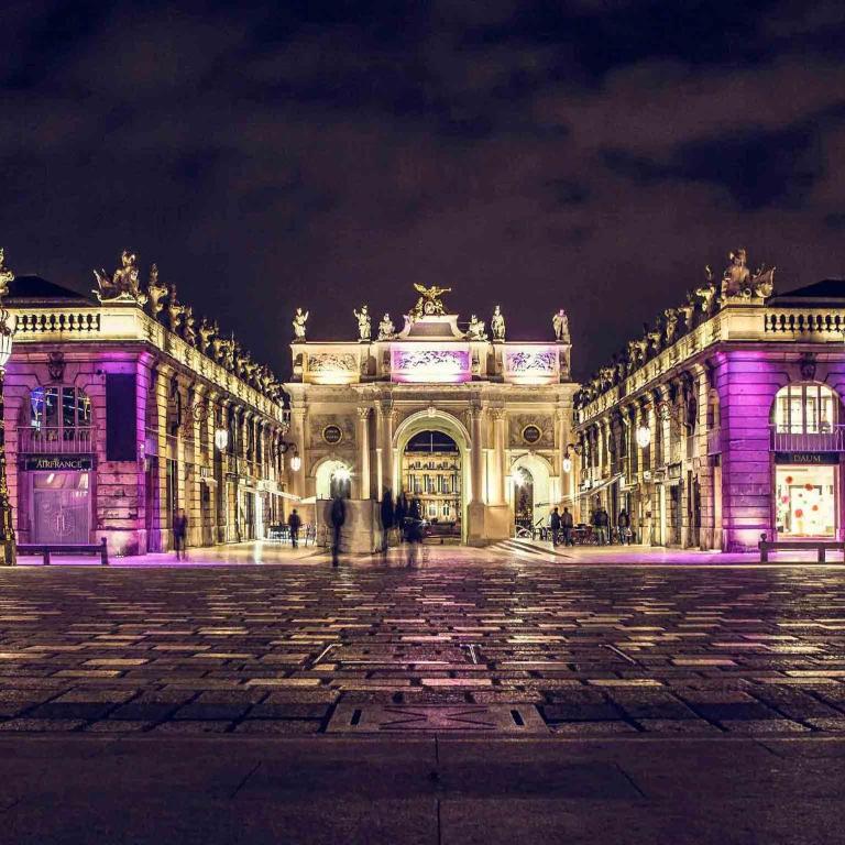 L'éclat de Gambetta - Place Stanislas - 6 Pers - Appartement 3 Chambres - 44