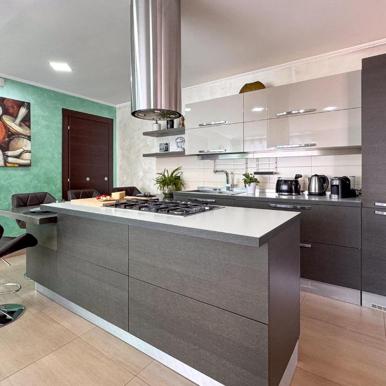Kira House - Two-Bedroom Apartment - 14