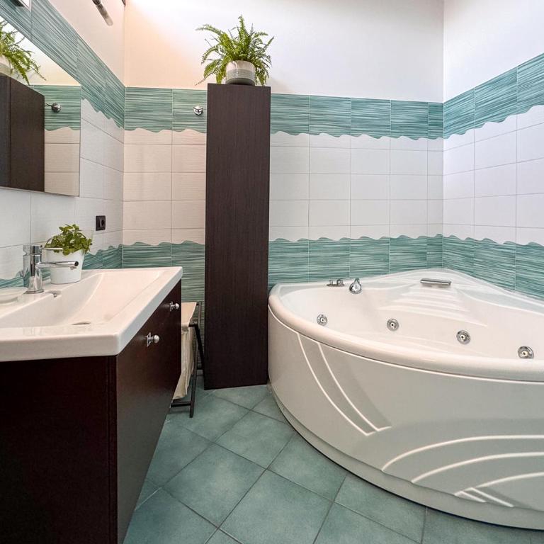 Kira House - Two-Bedroom Apartment - 5