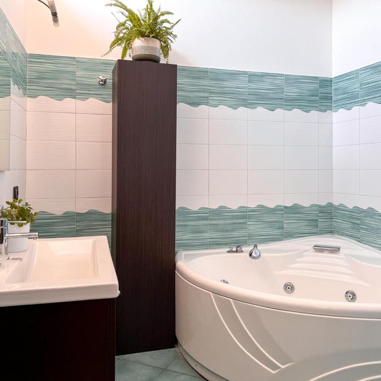 Kira House - Two-Bedroom Apartment - 45
