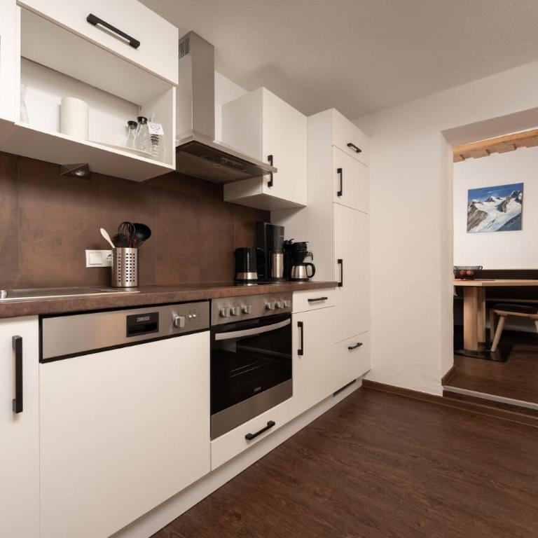 Berghof Sölden - anno 1588 - Comfort Apartment mit 3 Schlafzimmern - 3