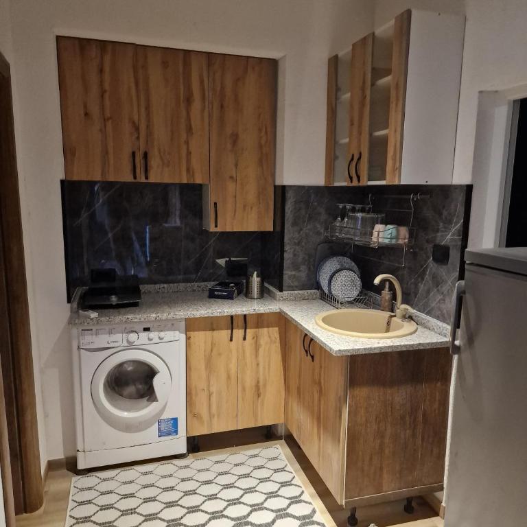 Villa iTiS - Three-Bedroom Apartment - 2