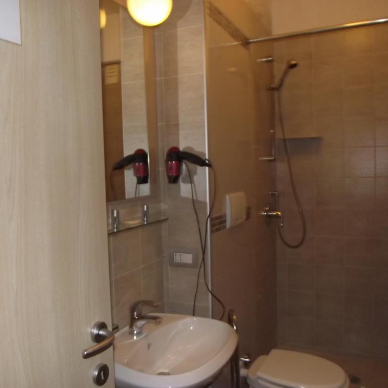 Hotel Elide - Economy Double Room - 1