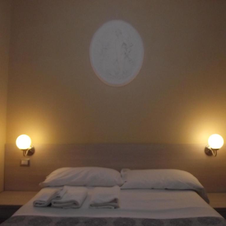Hotel Elide - Economy Double Room - 3