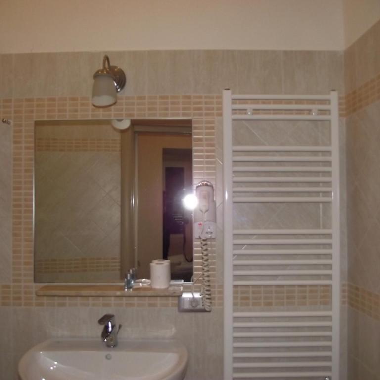 Hotel Elide - Standard Double Room - 18