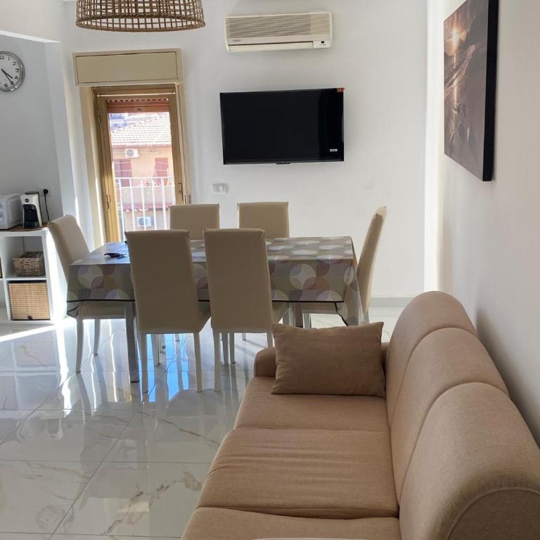 Belfiore Apartment - Two-Bedroom Apartment - 4