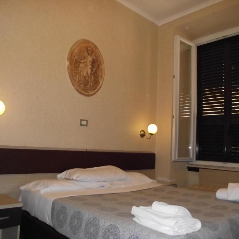 Hotel Elide - Standard Double Room - 9