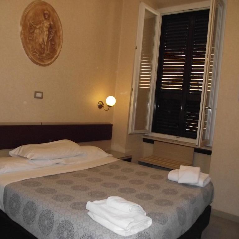 Hotel Elide - Standard Double Room - 16