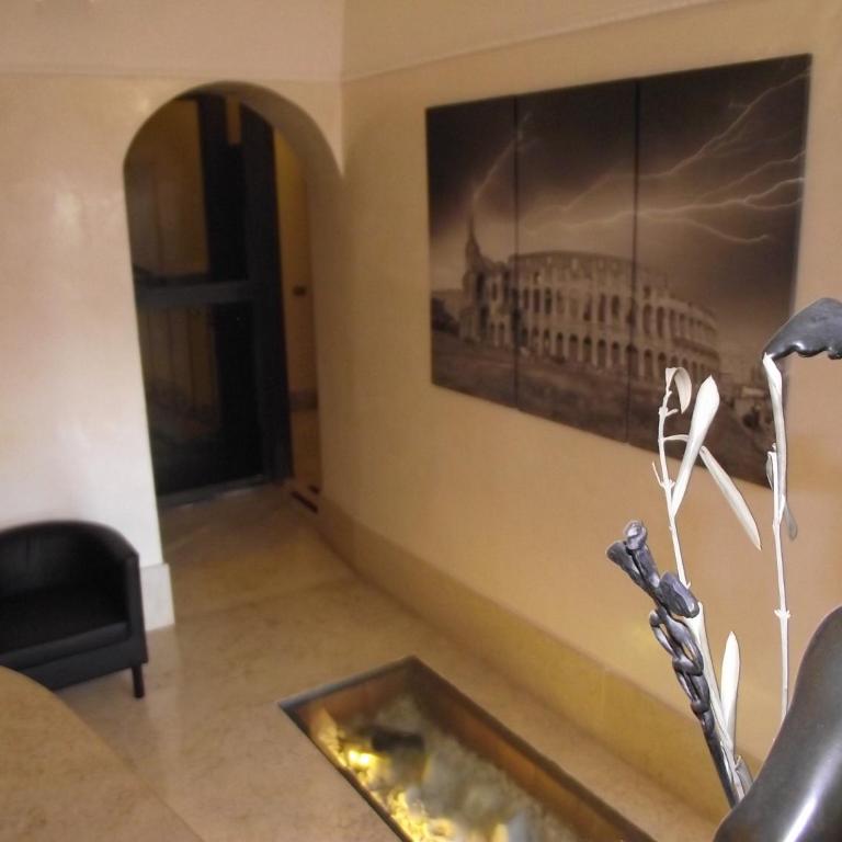 Hotel Elide - Standard Triple Room - 9