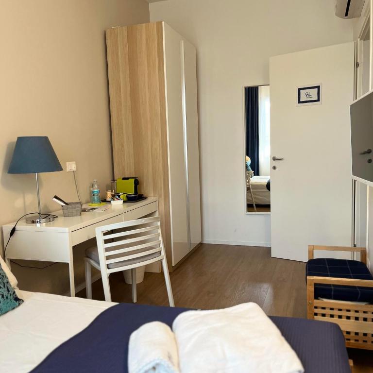 Villa Due Giardini - Camera Matrimoniale Economy con Bagno Privato Esterno - 4