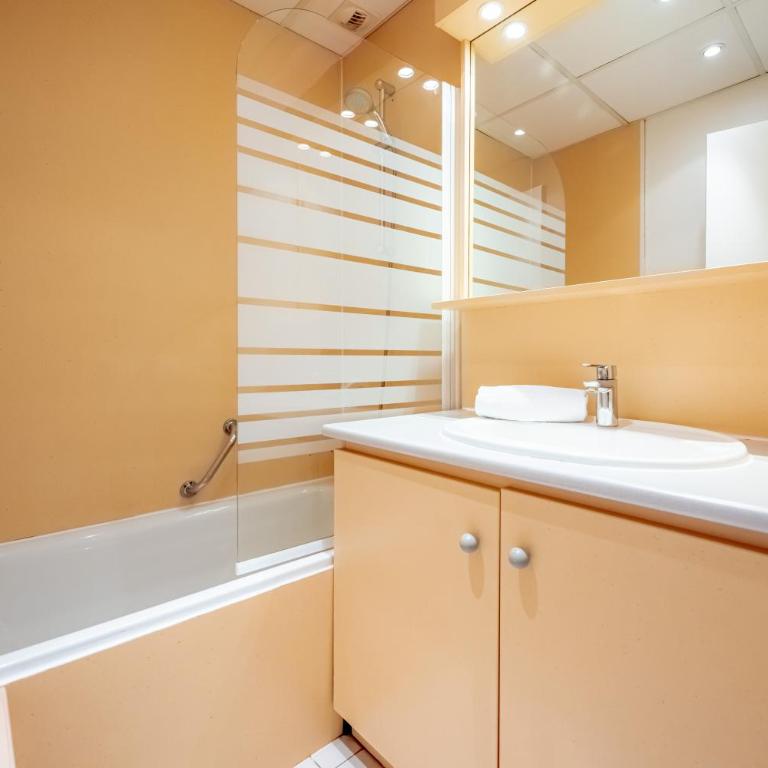 Résidence Pierre & Vacances Bandol Port - One-Bedroom Apartment (6 People) - Ground Floor - 4