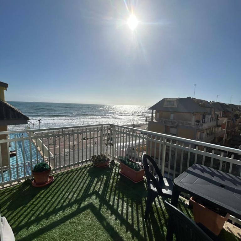 FRONT SEA LUXURY - Appartamento con 2 Camere da Letto - 20