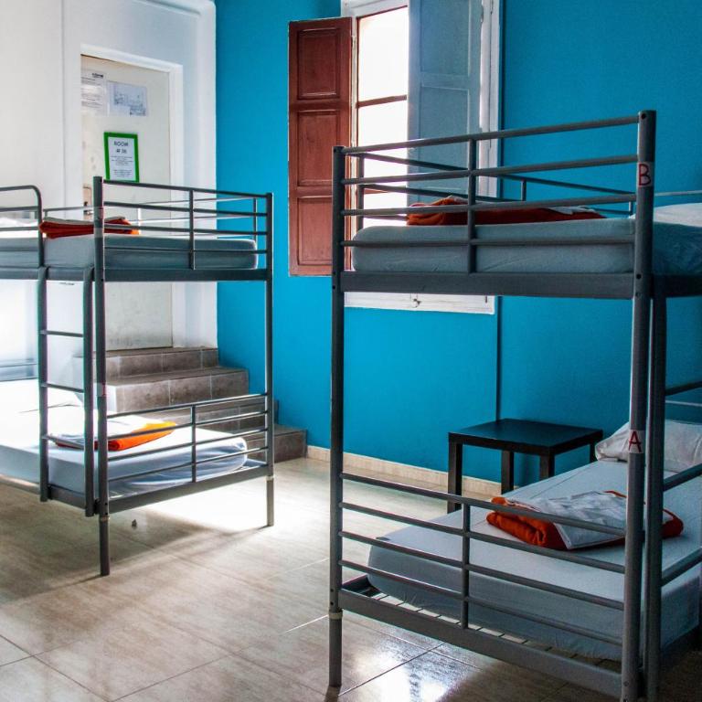 Feetup Home Backpackers Valencia - Bed in 10-Bed Mixed Dormitory Room - 3