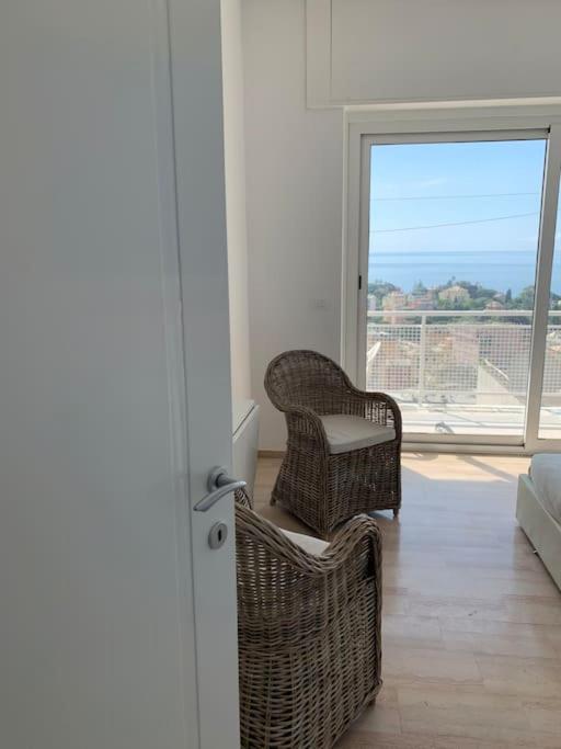 La Superba - Appartamento con 2 Camere da Letto e Vista Mare - 10