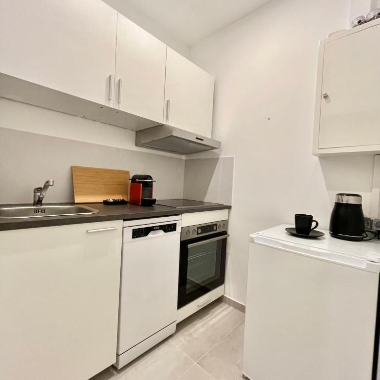 LeNi Living - Klein! Fein! Dein! - Two-Bedroom Apartment - 12