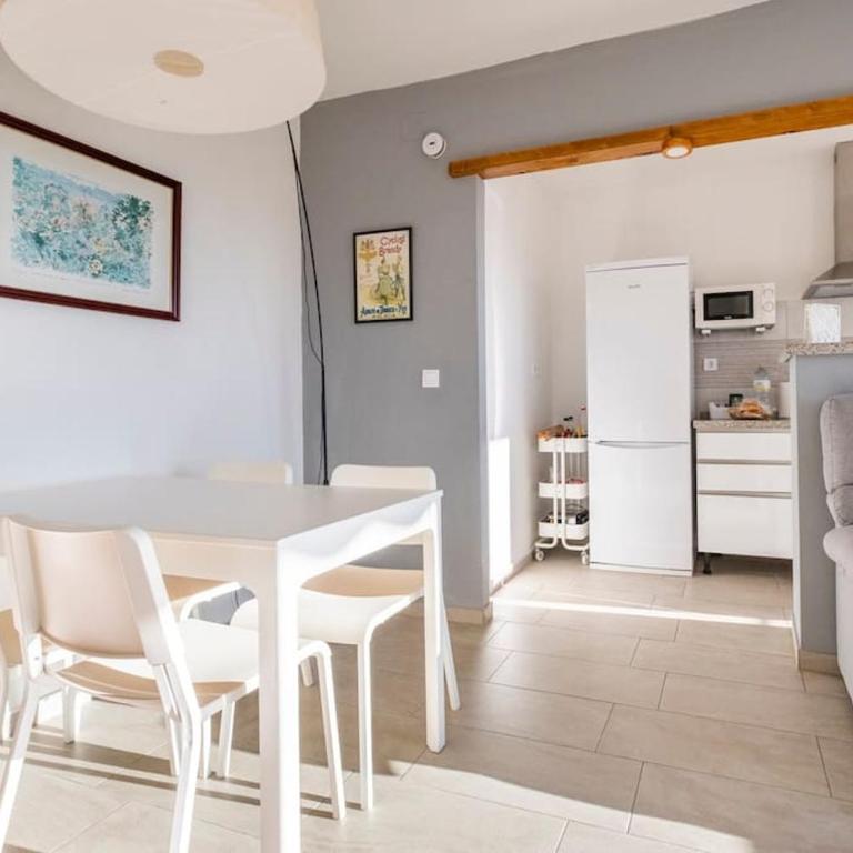 Apartamento Vista Málaga - Two-Bedroom Apartment - 10