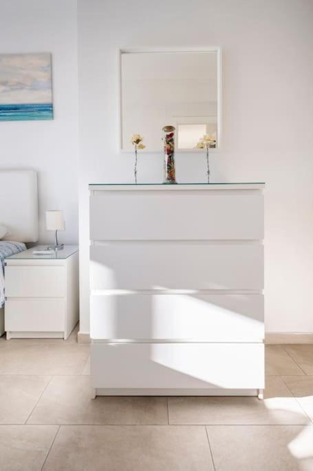 Apartamento Vista Málaga - Two-Bedroom Apartment - 11