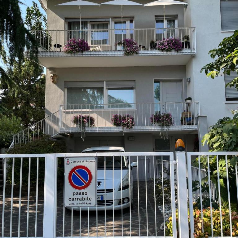 Villa Due Giardini - Camera Tripla con Bagno Privato - 15