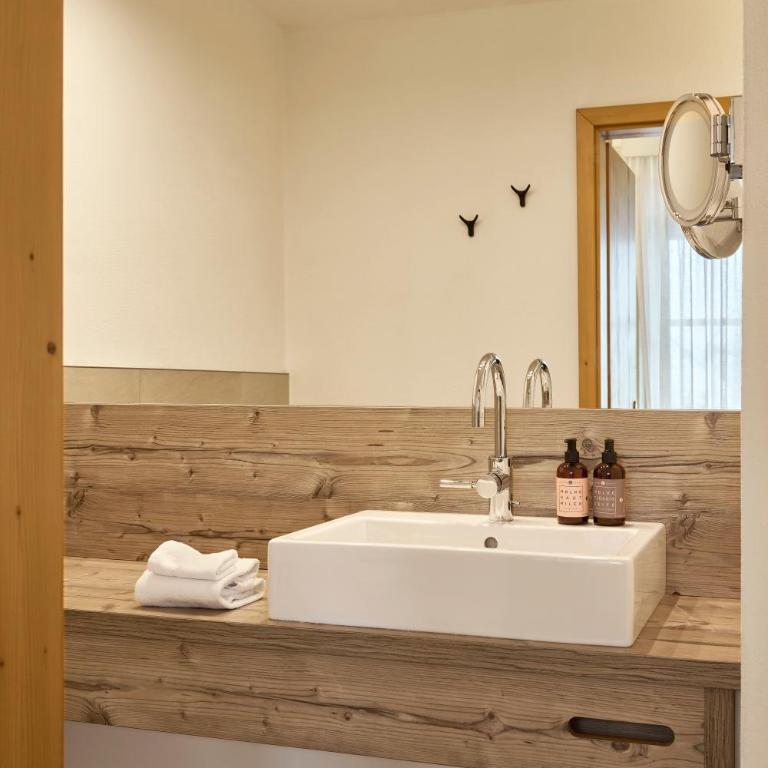 HUBERTUS Mountain Refugio Allgäu - Einzelzimmer - 1