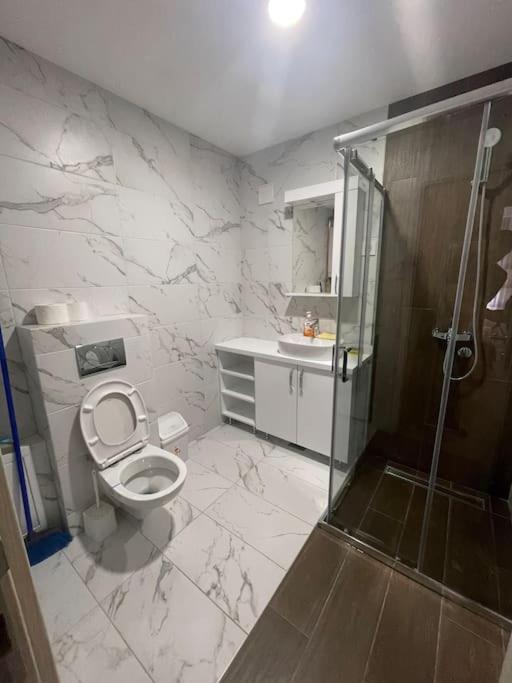 I&I 3 Bedrooms Apartment II - Three-Bedroom Apartment - 13