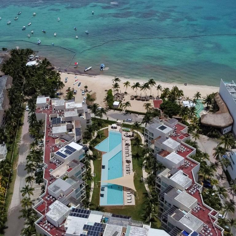 The Elements Oceanfront & Beachside Condo Hotel - Two-Bedroom Apartment with Ocean View - 31