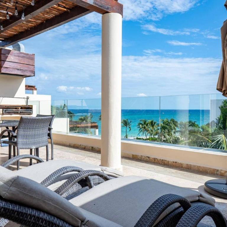 The Elements Oceanfront & Beachside Condo Hotel - Two-Bedroom Apartment with Ocean View - 12