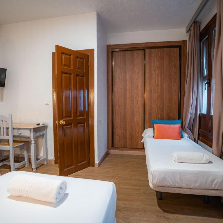 Veronica Centro - Triple Room - 12