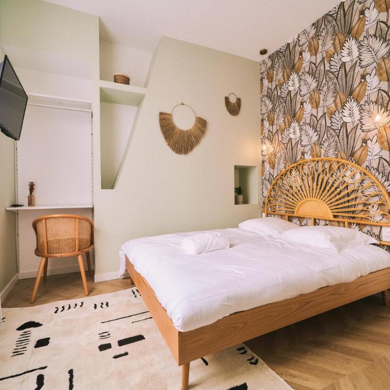 Elégante maison amiénoise - proche gare, home-cinéma, 3 chambres doubles, 1 chambre familiale avec jacuzzi privatif - La Maison Des Petits Sablon - Chambre Double - 9