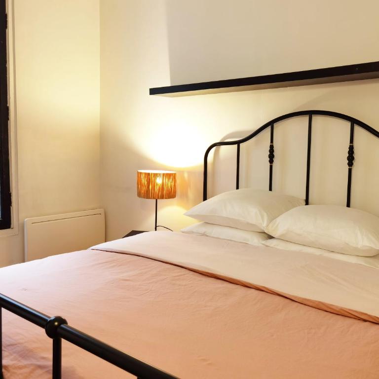 Le Marais style APT with 3 bdrs 3 mns Republique N3-43 - Three-Bedroom Apartment - 14