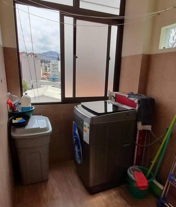 Moderno y espacioso departamento en Calacoto - Apartamento de 1 dormitorio - 2