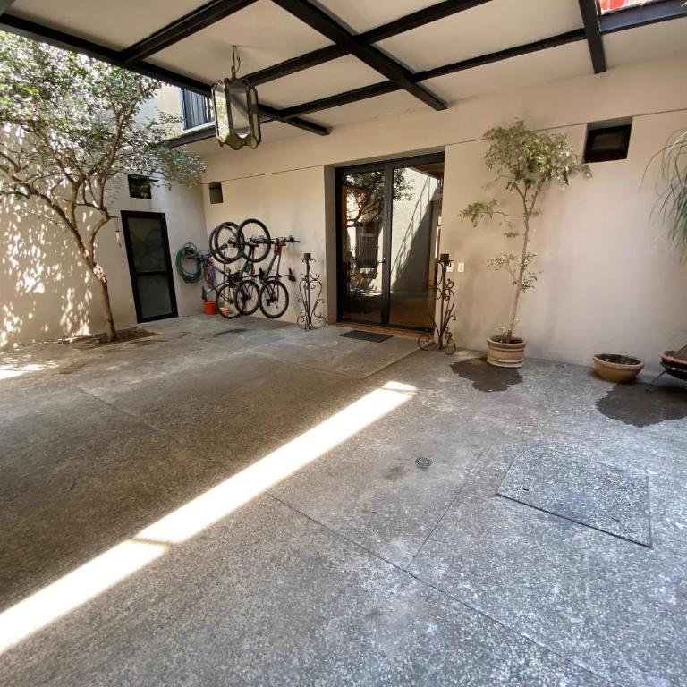 Urban Hacienda downtown, tranquil, spacious, jacuzzi - Casa de 5 dormitorios - 19