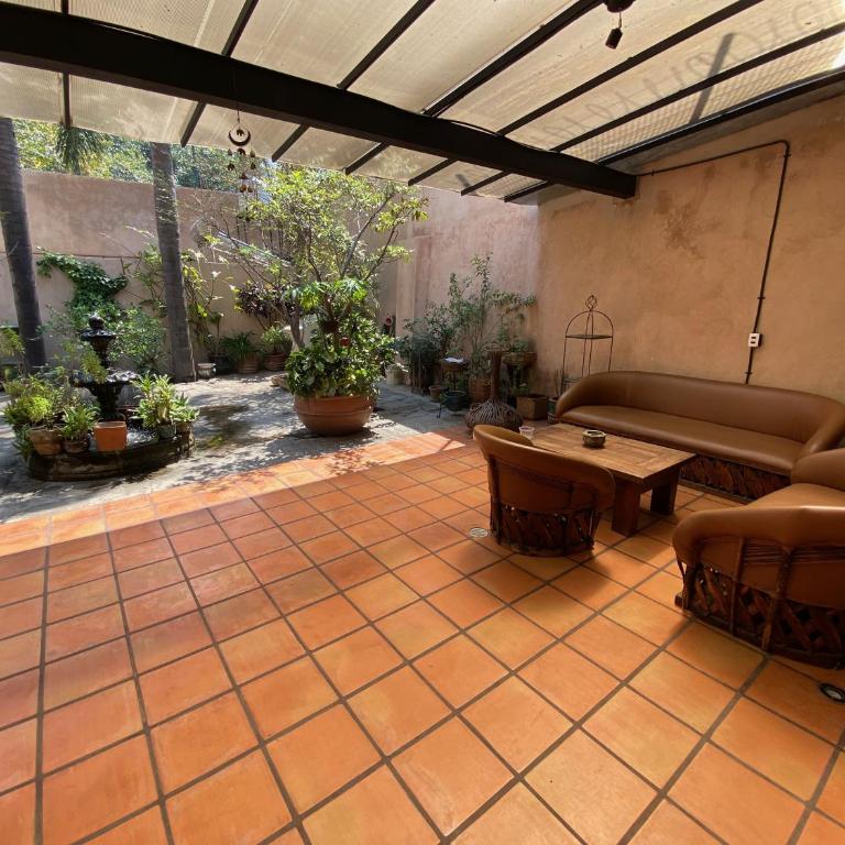 Urban Hacienda downtown, tranquil, spacious, jacuzzi - Casa de 5 dormitorios - 21