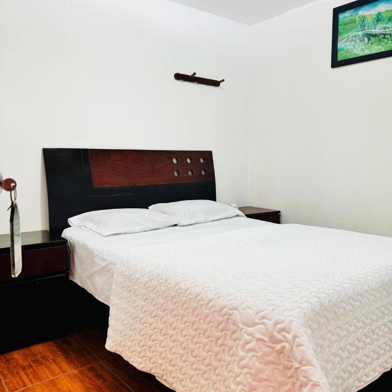 Puerto Bayovar - Deluxe Queen Room - 1