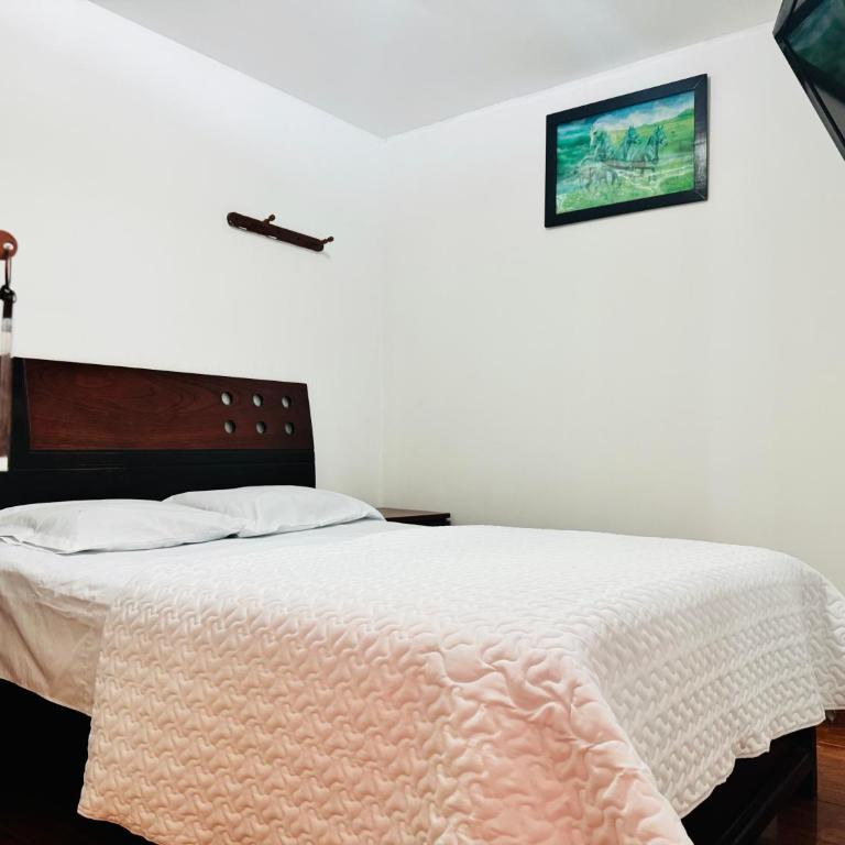 Puerto Bayovar - Deluxe Queen Room - 3
