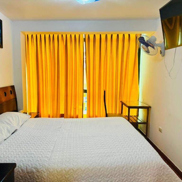 Puerto Bayovar - Deluxe King Room - 3