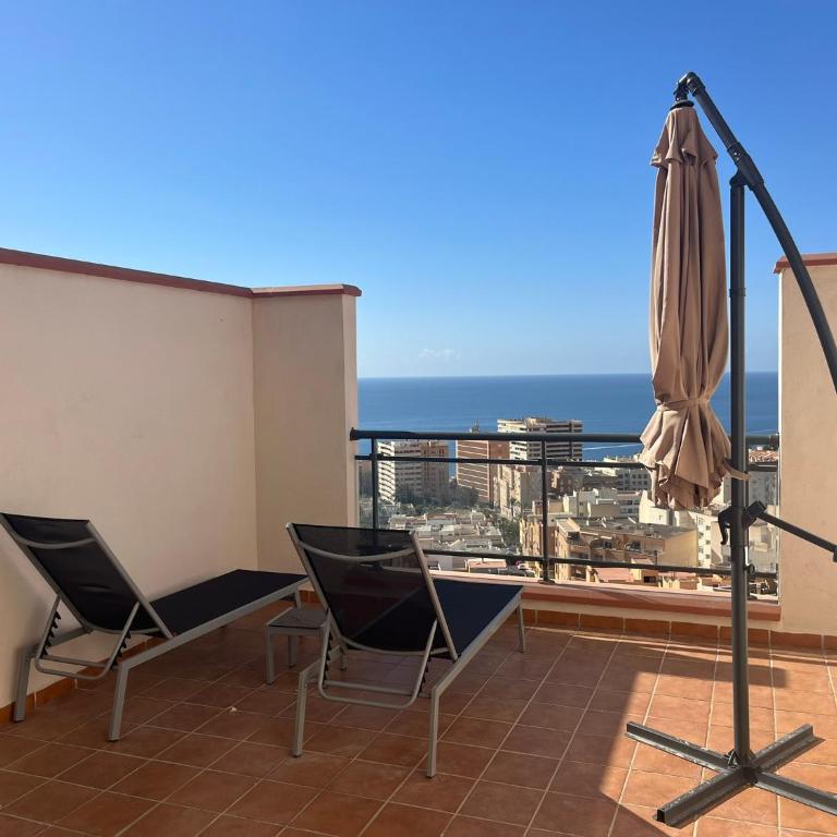 Espacioso Dúplex con terraza y vistas - Apartamento de 3 dormitorios con vistas al mar - 14