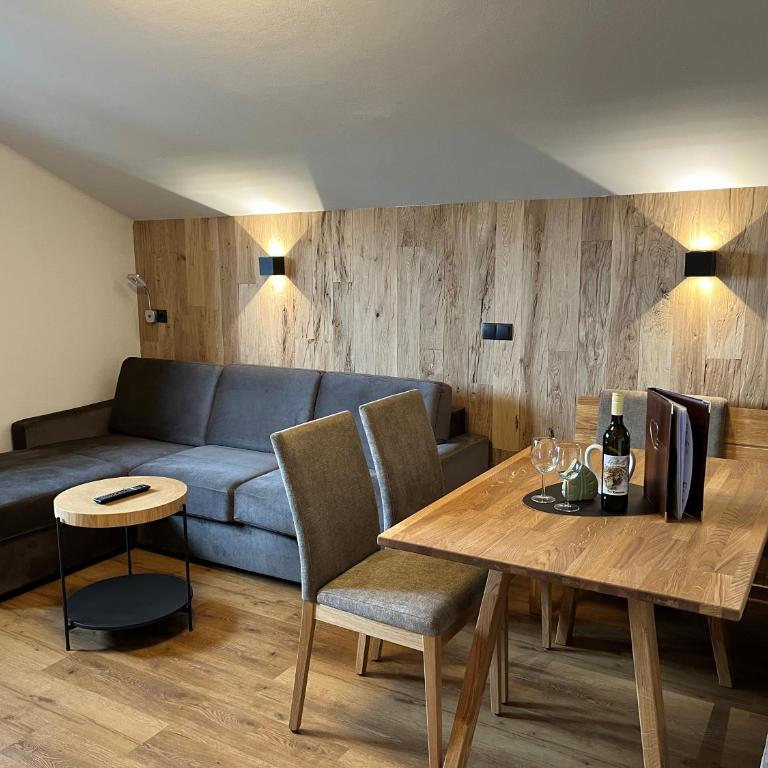 Appartements Hubner - Superior Apartment mit 1 Schlafzimmer und Balkon - 5