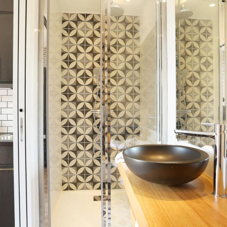 YAYS Paris Zola by Numa - Studio Moyen avec Cuisine et Balcon - 18
