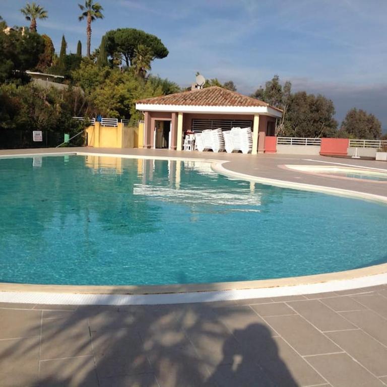 Magnifique appartement calme avec piscine - Apartment mit 2 Schlafzimmern - 7