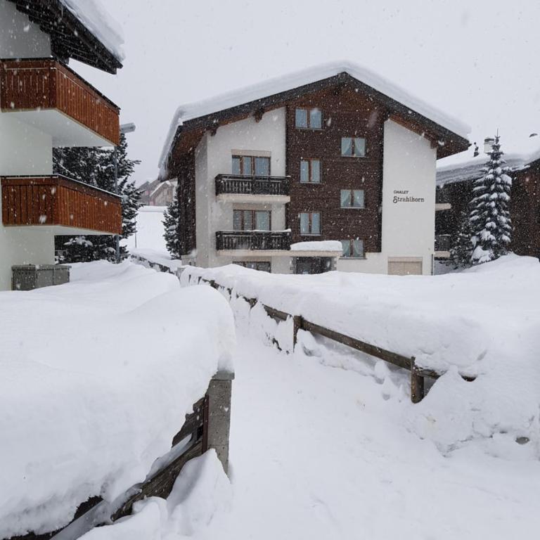 Strahlhorn - Apartment mit Blick auf die Berge - 26