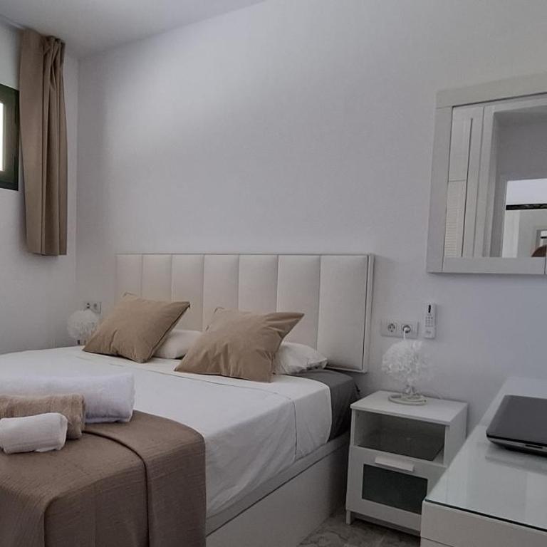 Golden SOLYMAR - One-Bedroom Apartment - 4