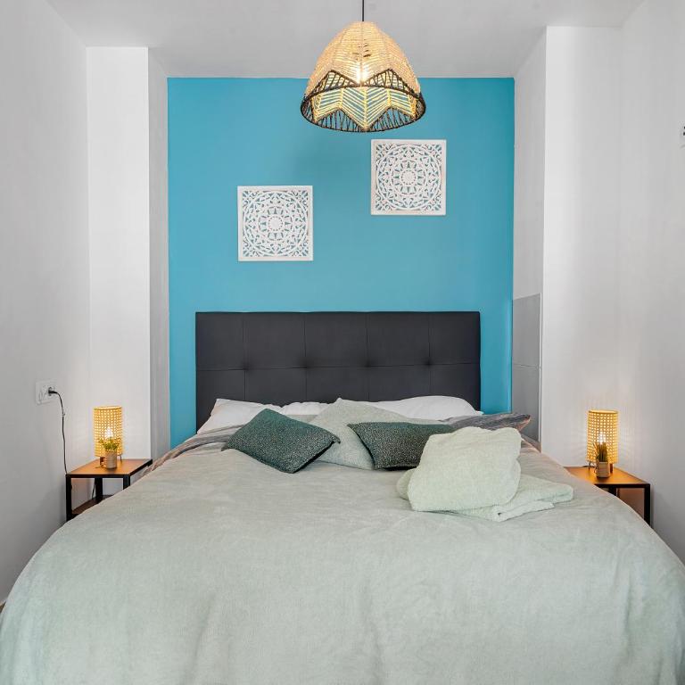 Casa Amorosa Apartment - With Pool and Close to Beach, City Centre and Bus Station - One-Bedroom Apartment - 5