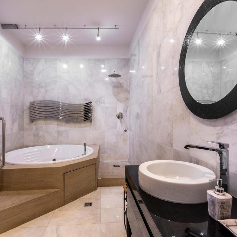 Relais Hotel Centrale "Dimora Storica" - Junior Suite - 8