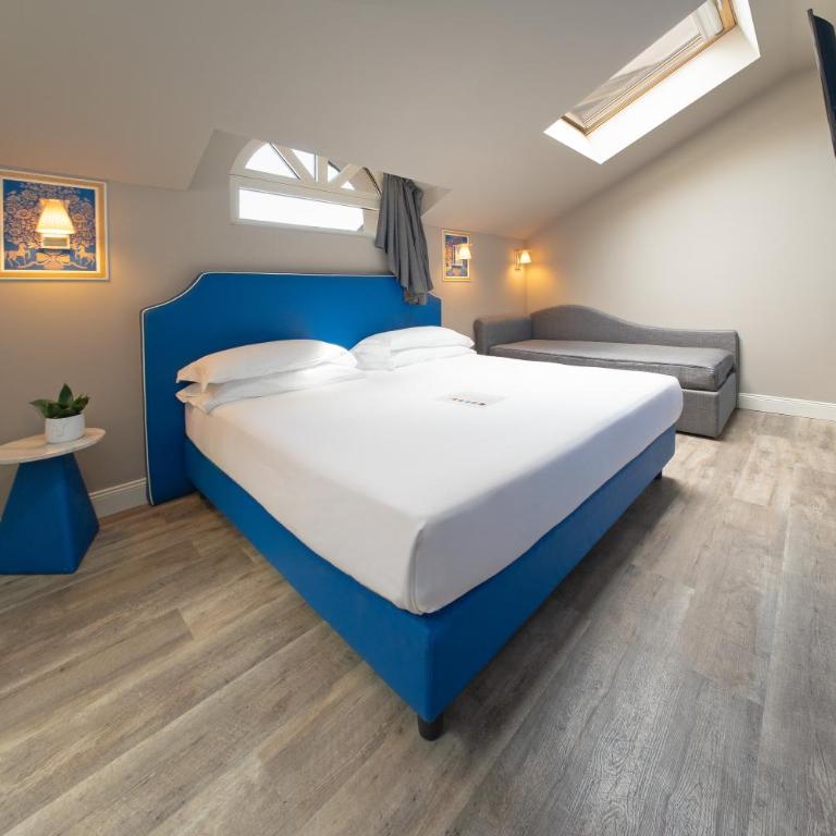 Hotel Al Campanile - Luxury Suites & Apartments - Camera Tripla Classic - 5