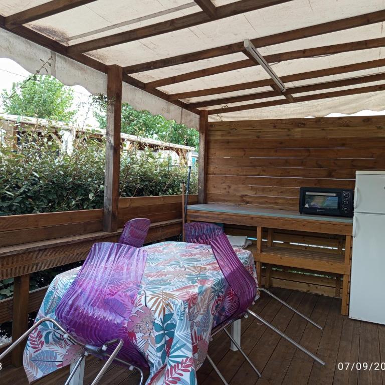 vacances familiales dans camping avec piscine - Bungalow 2 Chambres - 6