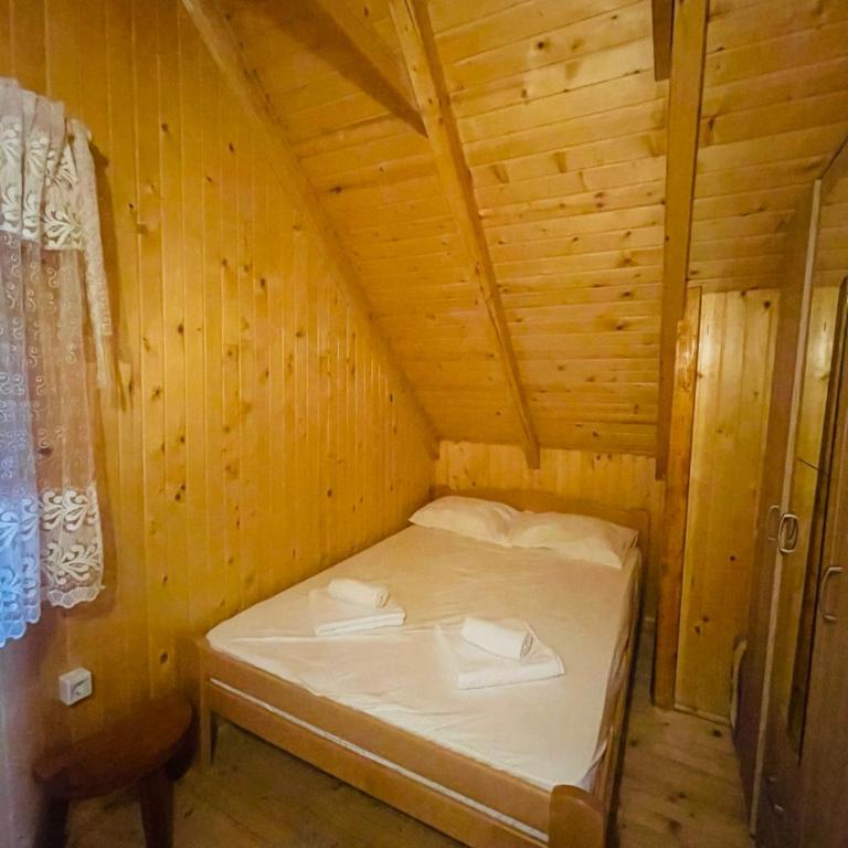 Durmitor's sun cottages - Three-Bedroom House - 25