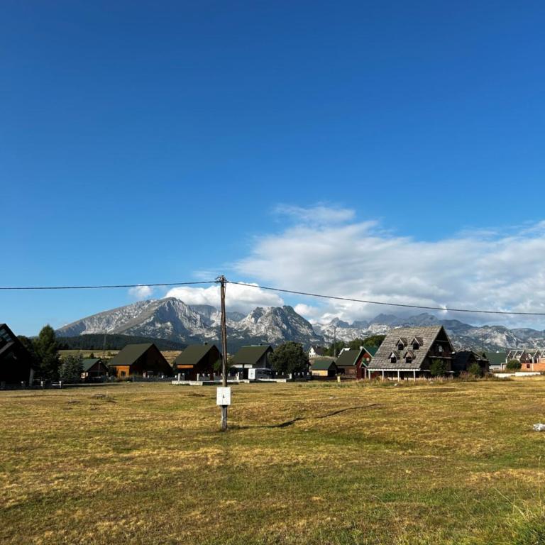 Durmitor's sun cottages - Three-Bedroom House - 33