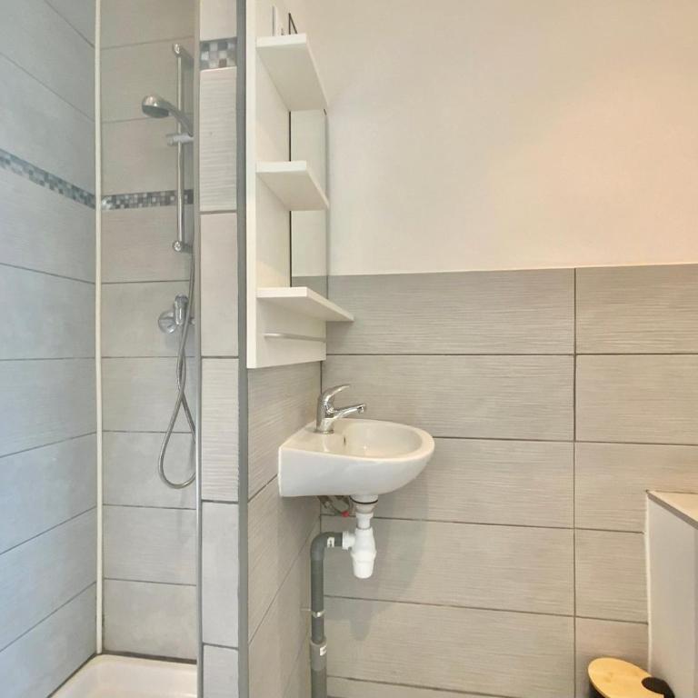 Le Sully, Studio confort en centre & climatisé - Appartamento - 9