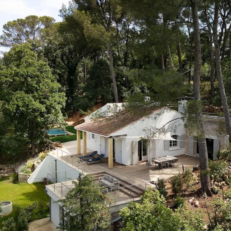 Villa La Pinède - Villa - 1