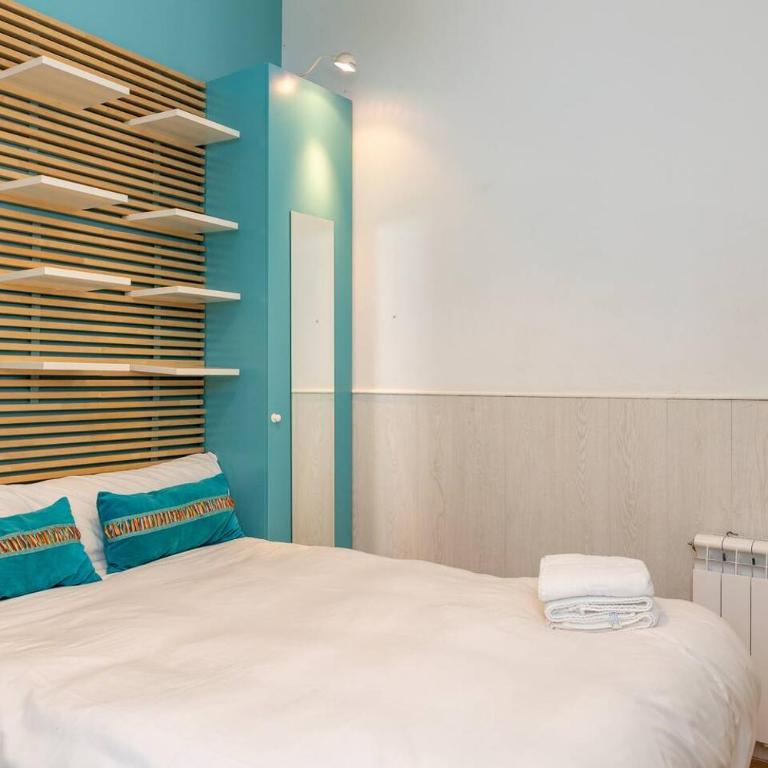 Modern and spacious-2Bedrooms 1Bathroom-Malasaña - Apartment - 10